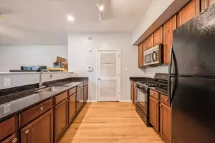 2030 W Warren Blvd, Chicago, IL 60612 - Photo 5