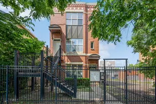 2030 W Warren Blvd, Chicago, IL 60612 - Photo 1