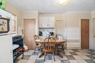 358 S Washington Ave, Kankakee, IL 60901 - Photo 7