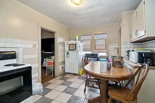 358 S Washington Ave, Kankakee, IL 60901 - Photo 5