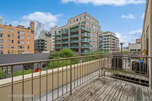 14 N Sangamon St, Chicago, IL 60607 - Photo 11