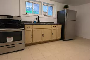8119 S South Shore Dr, Chicago, IL 60617 - Photo 5