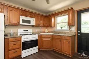 506 N Douglas Ave, Villa Park, IL 60181 - Photo 7