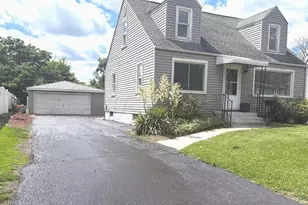 506 N Douglas Ave, Villa Park, IL 60181 - Photo 1