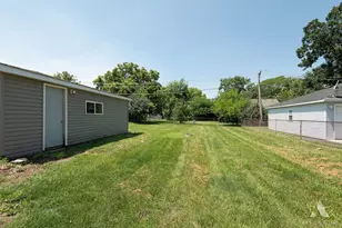 506 N Douglas Ave, Villa Park, IL 60181 - Photo 3