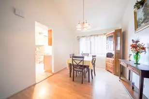 2433 S Shag Bark Trail, Arlington Heights, IL 60005 - Photo 5