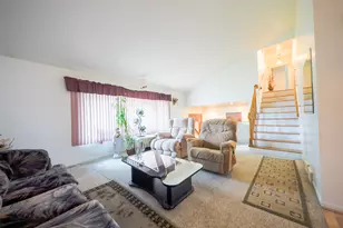 2433 S Shag Bark Trail, Arlington Heights, IL 60005 - Photo 3