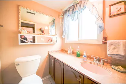 2433 S Shag Bark Trail, Arlington Heights, IL 60005 - Photo 9