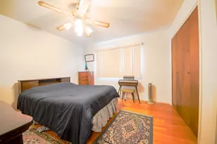 2433 S Shag Bark Trail, Arlington Heights, IL 60005 - Photo 11
