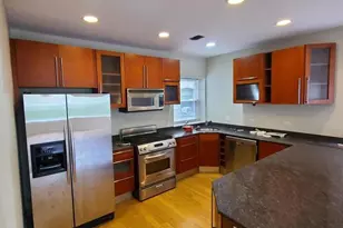 1748 E 73rd Pl, Chicago, IL 60649 - Photo 3