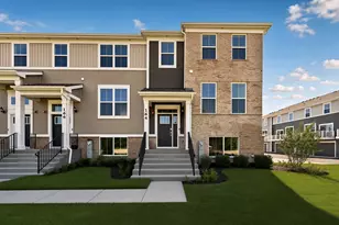 164 E Berkshire Dr, Crystal Lake, IL 60014 - Photo 1