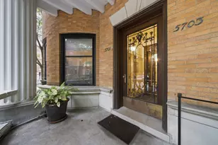5703 S Blackstone Ave, Chicago, IL 60637 - Photo 3