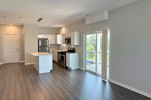 855 E Main St, East Dundee, IL 60118 - Photo 5