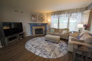 25133 W Gates Ln, Plainfield, IL 60585 - Photo 9