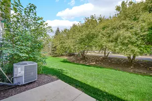 1115 Goldfinch Ave, Yorkville, IL 60560 - Photo 25