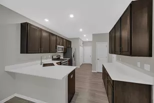 1115 Goldfinch Ave, Yorkville, IL 60560 - Photo 11