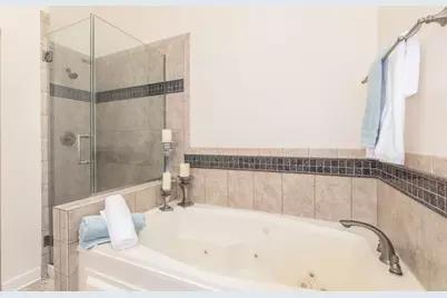 909 W Essex Place, Arlington Heights, IL 60004 - Photo 19