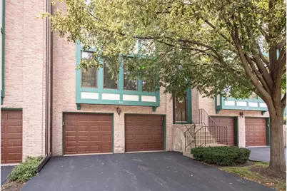 909 W Essex Place, Arlington Heights, IL 60004 - Photo 3
