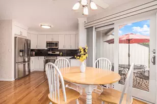 909 W Essex Pl, Arlington Heights, IL 60004 - Photo 9