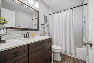 1117 Annandale Dr, Elgin, IL 60123 - Photo 13