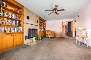 11109 S Ave J, Chicago, IL 60617 - Photo 3
