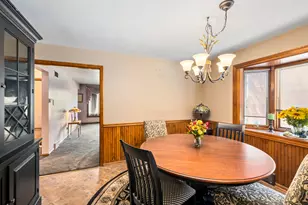 11109 S Ave J, Chicago, IL 60617 - Photo 7