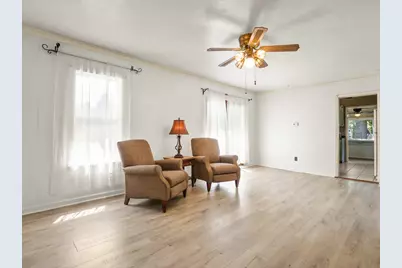 301 Grand Avenue, Loves Park, IL 61111 - Photo 5