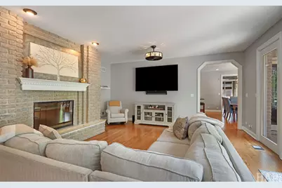 26694 N Longmeadow Circle, Mundelein, IL 60060 - Photo 9