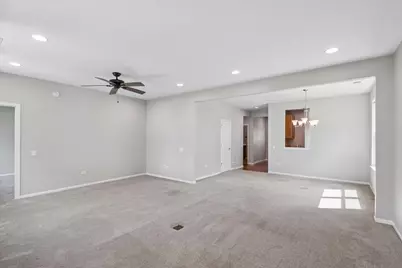 3304 Comstock Court, Mundelein, IL 60060 - Photo 9
