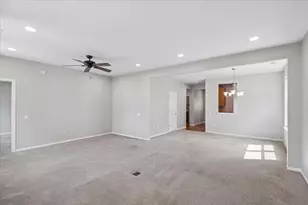 3304 Comstock Ct, Mundelein, IL 60060 - Photo 9