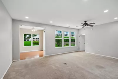 3304 Comstock Court, Mundelein, IL 60060 - Photo 7