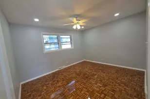 2623 W Arthur Ave, Chicago, IL 60645 - Photo 5