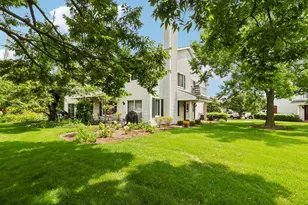 1610 Durham Ct, Darien, IL 60561 - Photo 17