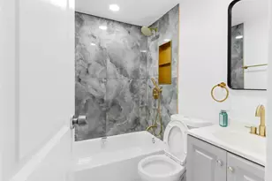 55 Alameda Dr, Carpentersville, IL 60110 - Photo 9