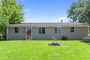 55 Alameda Dr, Carpentersville, IL 60110 - Photo 1