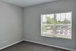 301 N Madison St, Woodstock, IL 60098 - Photo 11