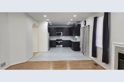 2145 Colchester Avenue, Hoffman Estates, IL 60192 - Photo 33