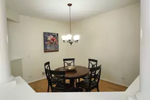 2145 Colchester Ave, Hoffman Estates, IL 60192 - Photo 7