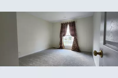 2145 Colchester Avenue, Hoffman Estates, IL 60192 - Photo 15