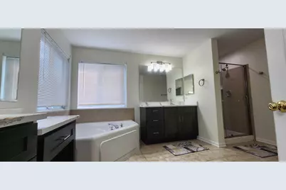 2145 Colchester Avenue, Hoffman Estates, IL 60192 - Photo 27
