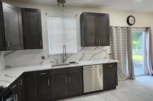 2145 Colchester Ave, Hoffman Estates, IL 60192 - Photo 31