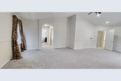 2145 Colchester Avenue, Hoffman Estates, IL 60192 - Photo 21