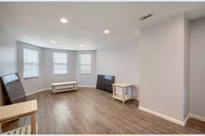1957 E 72nd Street, Chicago, IL 60649 - Photo 7