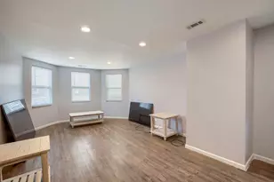 1957 E 72nd St, Chicago, IL 60649 - Photo 7