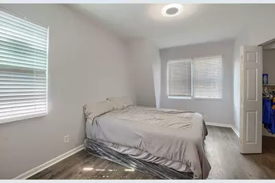 1957 E 72nd Street, Chicago, IL 60649 - Photo 15