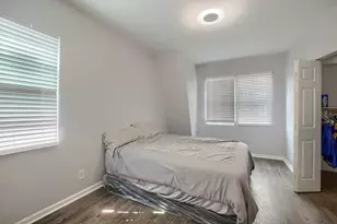 1957 E 72nd St, Chicago, IL 60649 - Photo 15