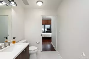 235 W Van Buren St, Chicago, IL 60607 - Photo 15