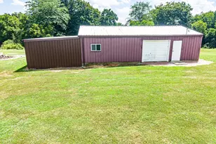 4022 Landmark Rd, Iuka, IL 62849 - Photo 23