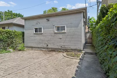 2041 N Whipple Street, Chicago, IL 60647 - Photo 37