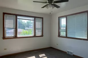 9515 S Michigan Ave, Chicago, IL 60628 - Photo 7